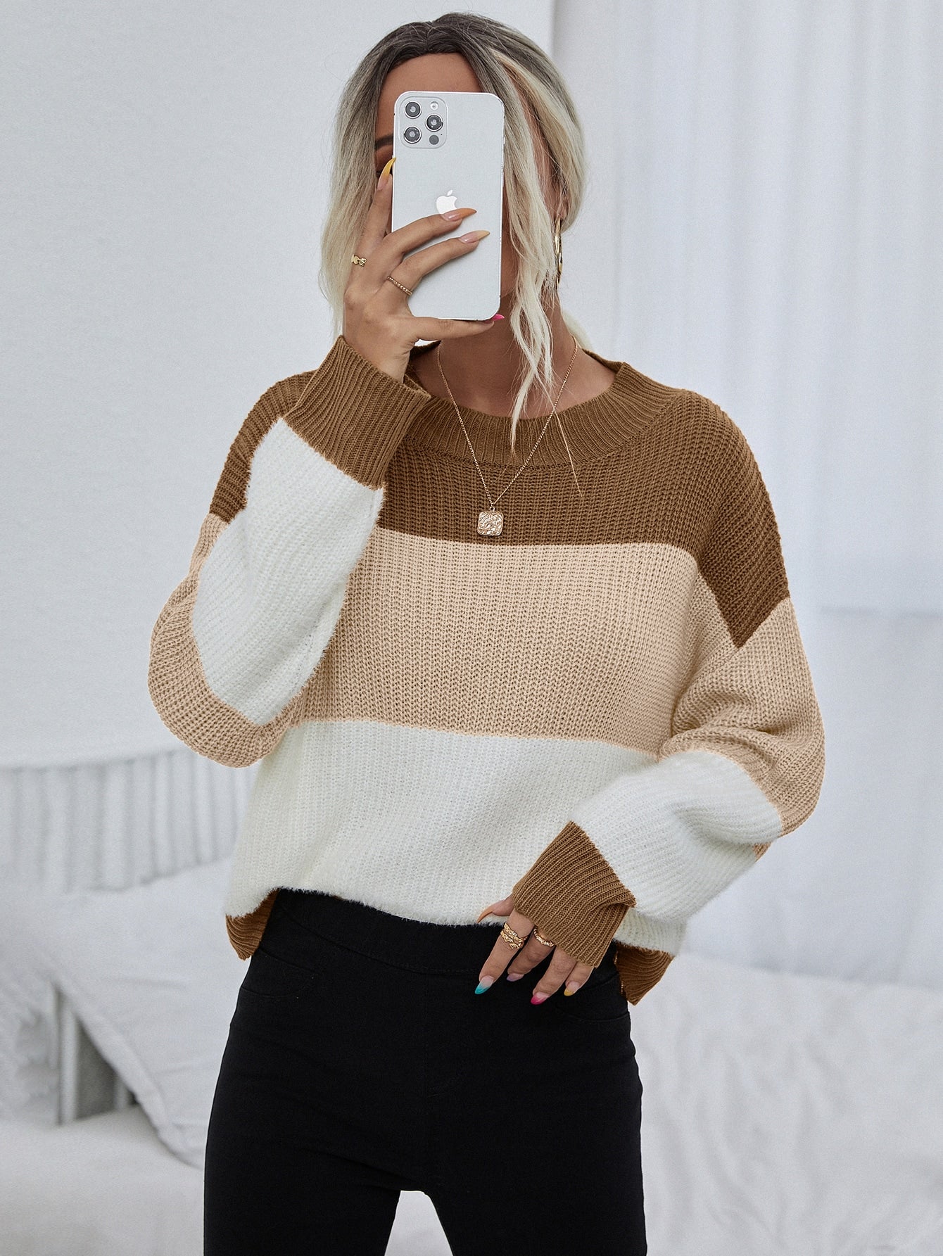 Mysa ᛉ Färgglad Drop Shoulder Tröja, perfekt för höst och vår
