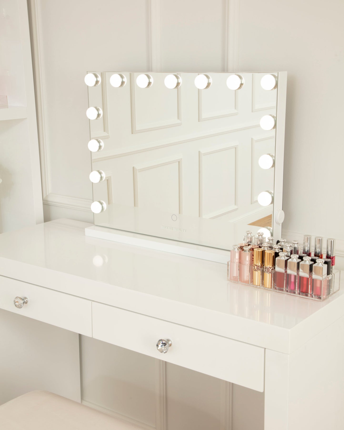 VivaGlow Mirror