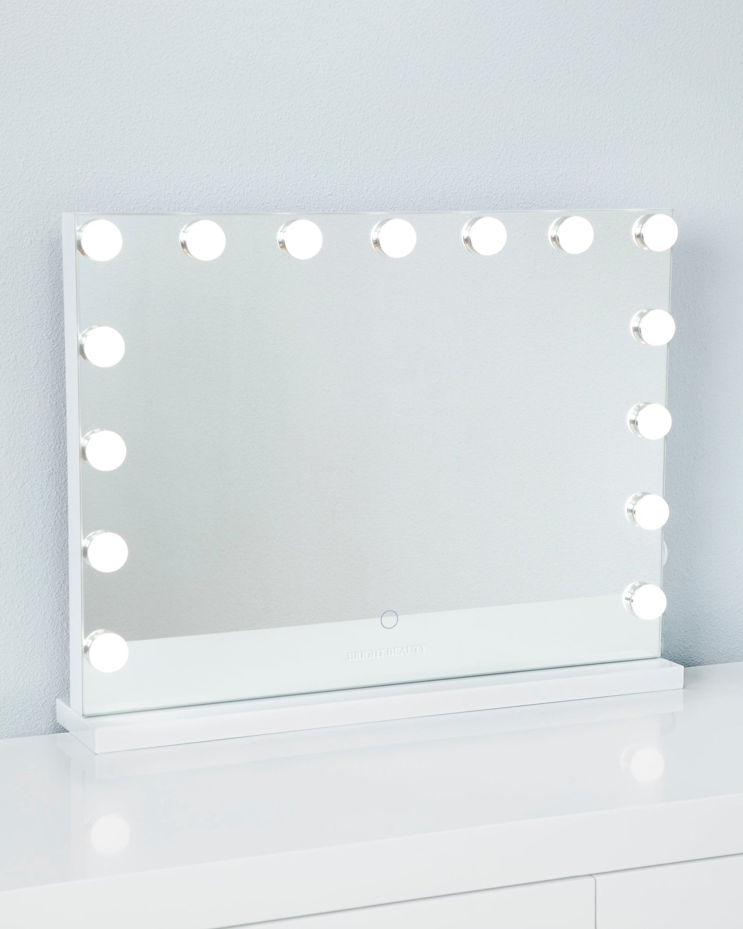 VivaGlow Mirror